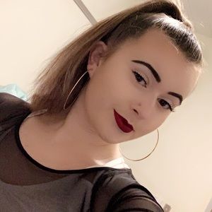 Meet your Posher, Tori